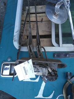 Mack MR690 Windshield Wiper Motor