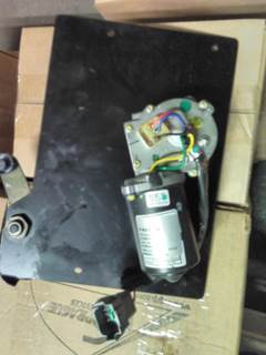 Peterbilt 587 Windshield Wiper Motor