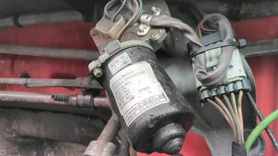 Volvo VNL Windshield Wiper Motor