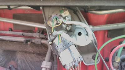 Volvo VNL Windshield Wiper Motor