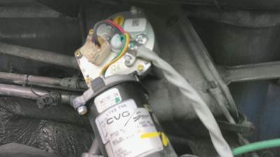 Volvo VNL Left Windshield Wiper Motor