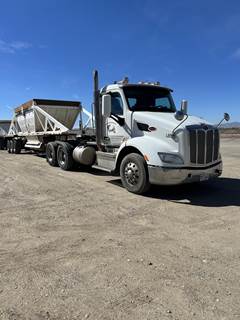 Peterbilt 579 Day Cab Truck - Paccar 380HP, Manual