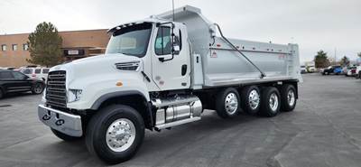 Freightliner 114SD Quad Axle Dump Truck - Cummins 500HP, 6 Speed Allison Rds Automatic