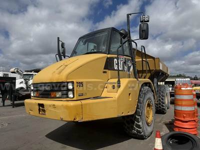 2013 Caterpillar 725 Articulated Rear Dump Truck *Inoperable*