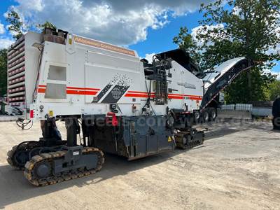 2005 Wirtgen W2000 Crawler Mounted Milling Machine