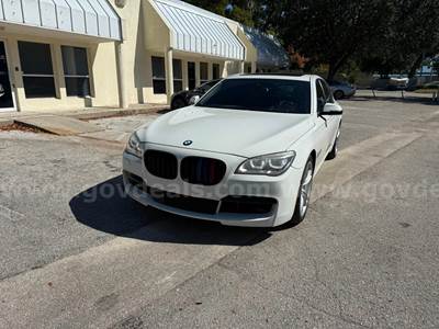 2015 BMW 750I