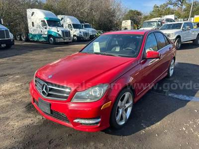 2014 Mercedes-Benz C-Class C250 Luxury Sedan