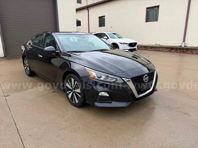 2022 Nissan Altima SV