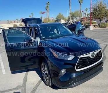 2021 TOYOTA HIGHLANDER XLE  4D SPORTILITY