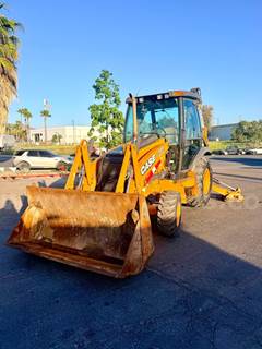 2014 CASE 580SN Loader Backhoe