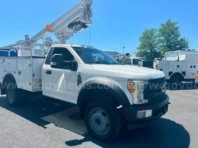 2017 FORD F450 AERIAL BUCKET TRUCK