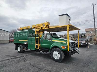 2015 Ford F750 Chipper / Altec Bucket Truck