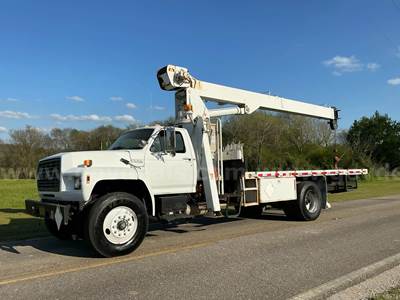 1993 Ford F800F Boom/ Crane Truck (VIDEO ATTACHED)