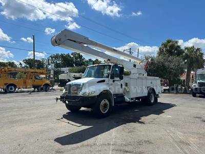 Altec AA755L mtd on 2007 International 7300 Bucket Truck