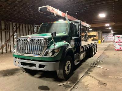 2015 Cleasby FBR Roofing Conveyor Mtd on 2016 International 7600 SBA T/A Flatbed