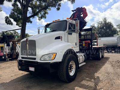 2016 Kenworth T440 T/A Grapple Truck