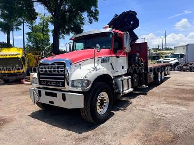 2013 Mack GU713  knuckle boom crane