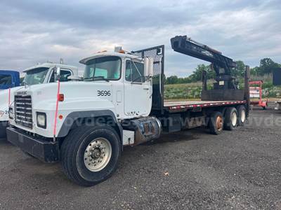 2003 Mack RD688S