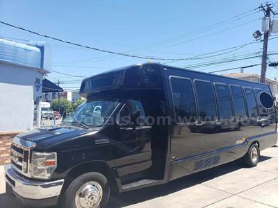 2015 Ford E-450 Luxury Shuttle Bus - 24 passenger w/luggage