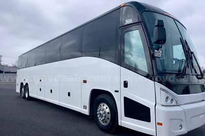 2011 MCI J4500 Motorcoach Bus