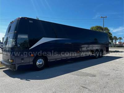 2001 Prevost Bus