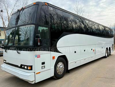 2000 Prevost Bus
