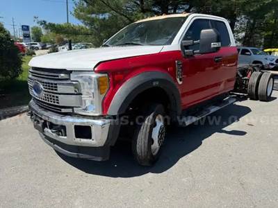 2017 Ford F-550DRW 4WD with a 6.7L V8 diesel 74K