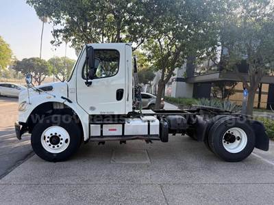 2016 Freightliner M2 106