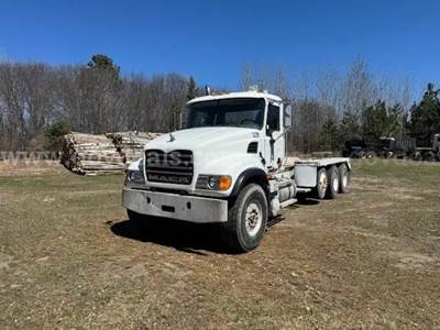 2003 Mack CV513