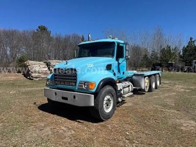 2003 Mack CV513