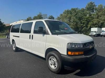 2024 Chevrolet G3500 15 Passenger Van