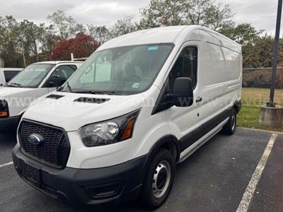 2024 Ford T250 Medium Rood Cargo Van