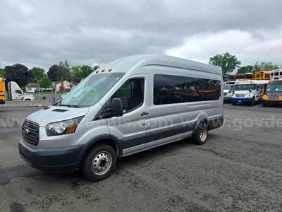2015 Ford Transit 350 Wagon HD High Roof XLT Sliding Pass. 148 WB EL