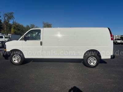 2023 GMC G2500 Extended Length Panel Van