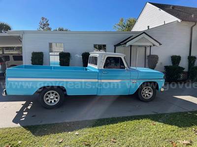 1966 CHEVROLET C/K -10 --1500 REGULAR CAB 2WD