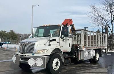 2011 International DuraStar 4400 Crane/Knuckle Boom Truck