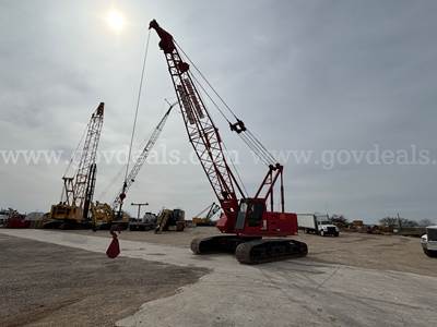 1999 Manitowoc 111 Series B 80 Ton Hydraulic Crawler Crane