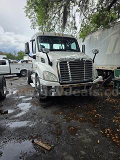 2012 Freightliner Cascadia 113
