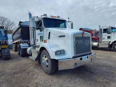2016 Kenworth T800 Tandem Axle Truck Tractor