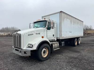 1999 Kenworth T800 Semi Truck