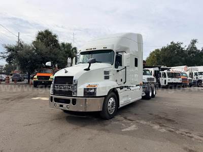 2019 Mack AN64T 6x4 T/A Sleeper Truck Tractor