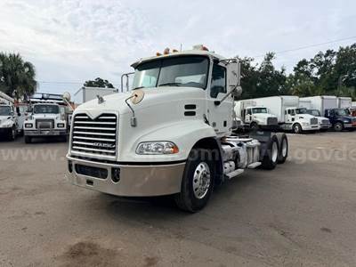 2015 Mack CXU613 6x4 T/A Day Cab Truck Tractor