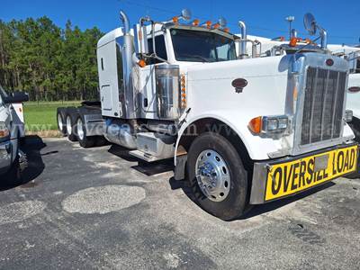 2005 Peterbilt 379 Tri/A Sleeper Truck Tractor
