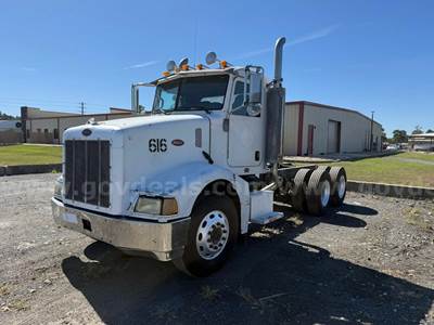2006 Peterbilt 385 T/A Day Cab Truck Tactor