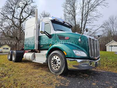 2017 Peterbilt 579