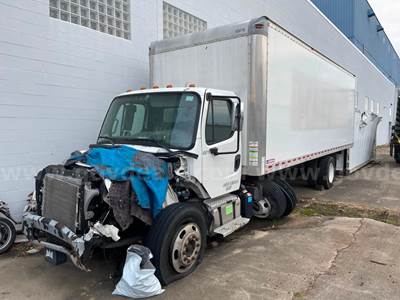2016 Freightliner M2 106