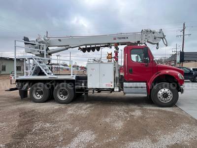 2011 Freightliner M2 106