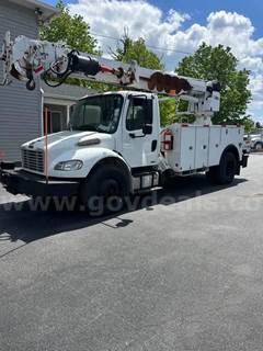2011 FREIGHTLINER M2 106 DIGGER DERRICK