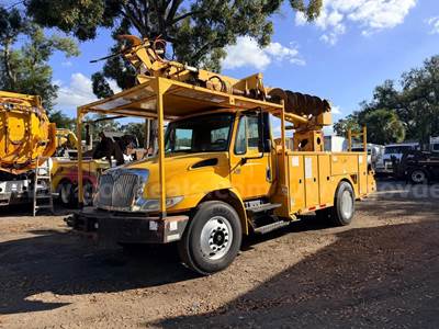 Telelect 4045 mounted on 2006 International 4300 Digger Derrick Truck