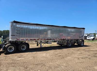 2015 East Dump Trailer